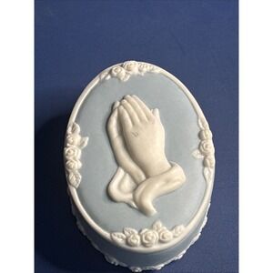 Praying Hands Light Blue & White Lidded Trinket
